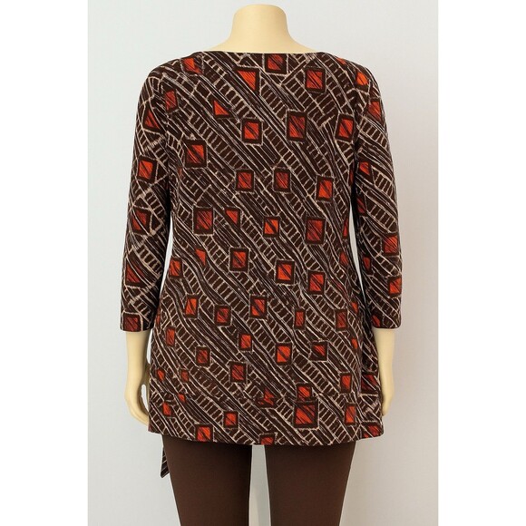 Chico’s 2 Brown Orange Geometric Tie Hem Top 3/4 Sleeve Stretch Boho Art Print - Picture 2 of 9